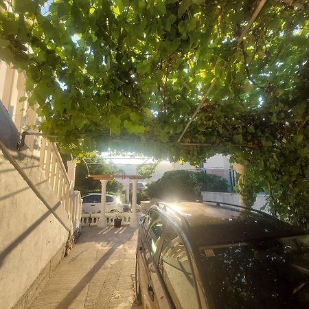 Studio-App Iva, Balcony With Sea View - 50 M From Beach Pag Town Rum bild